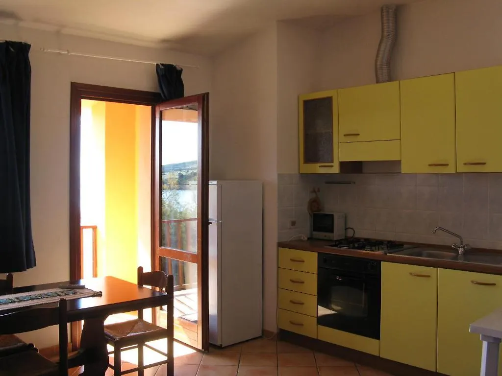 Borgo Spiaggia Vista Mare Isola Rossa  Appartement