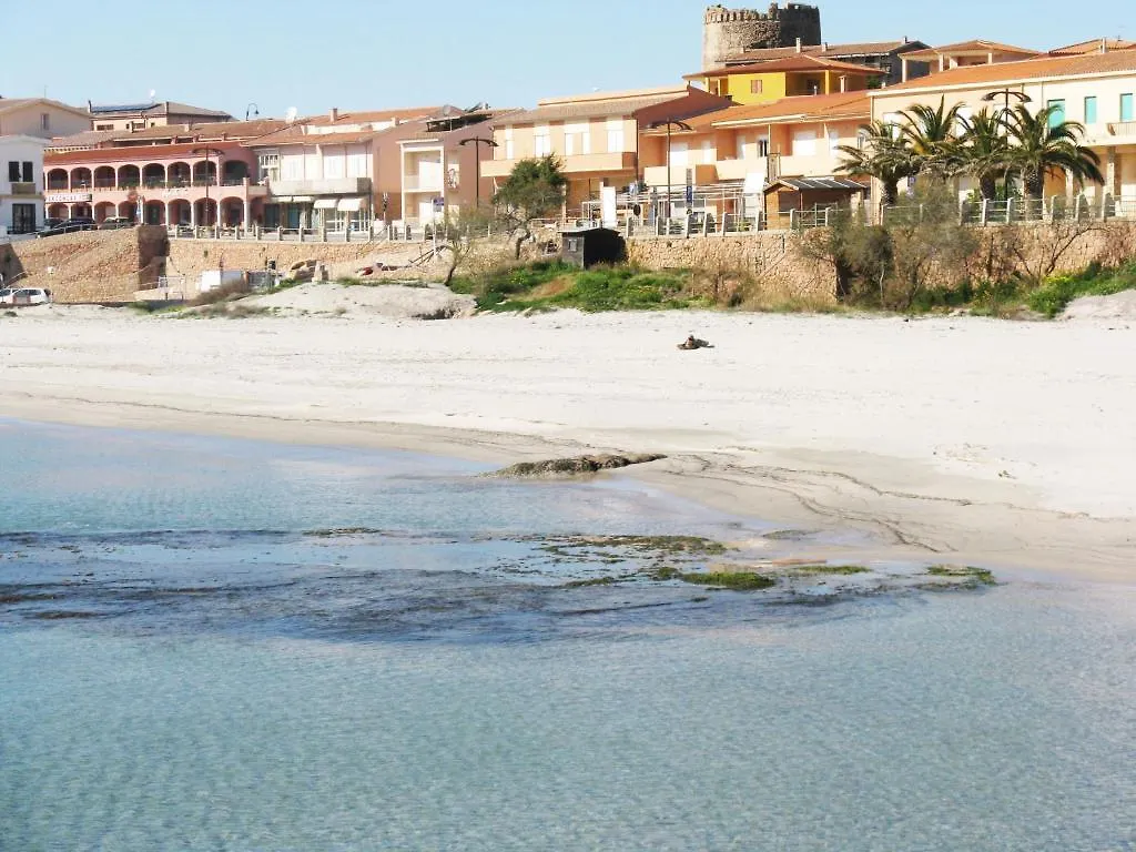 Borgo Spiaggia Vista Mare Isola Rossa  Appartement
