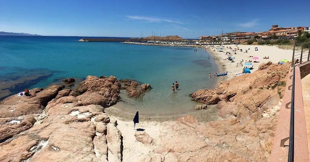 Borgo Spiaggia Vista Mare Isola Rossa  Italie