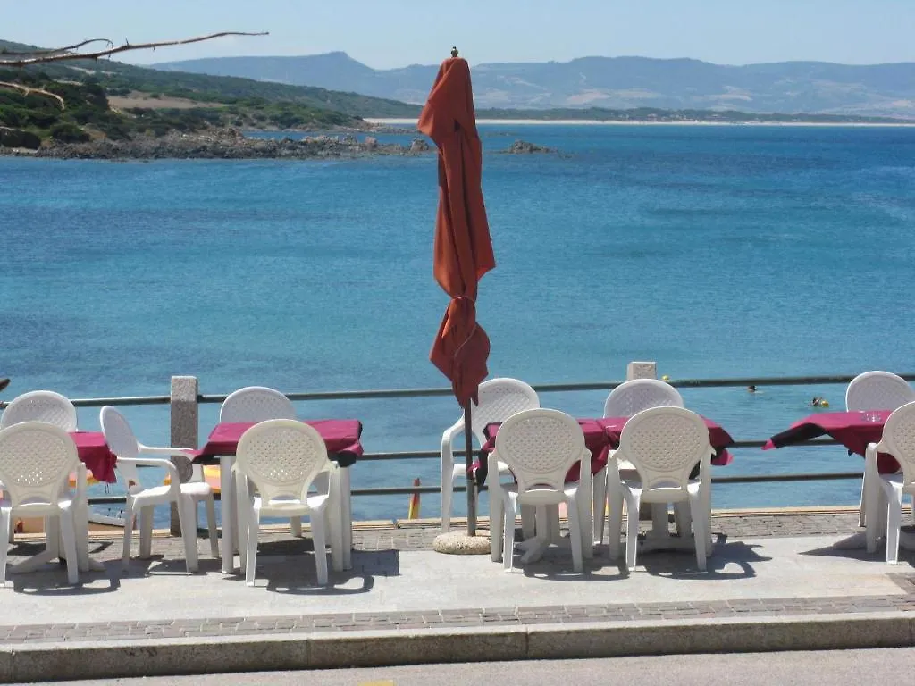 Borgo Spiaggia Vista Mare Isola Rossa  Appartement