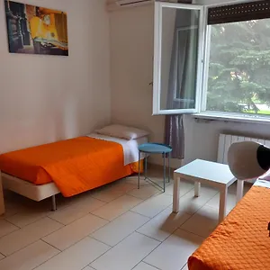 Simple&comfortable Vicino Policlinico , San Donato Milanese Italia
